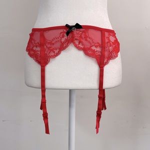 Red garter belt - O/S